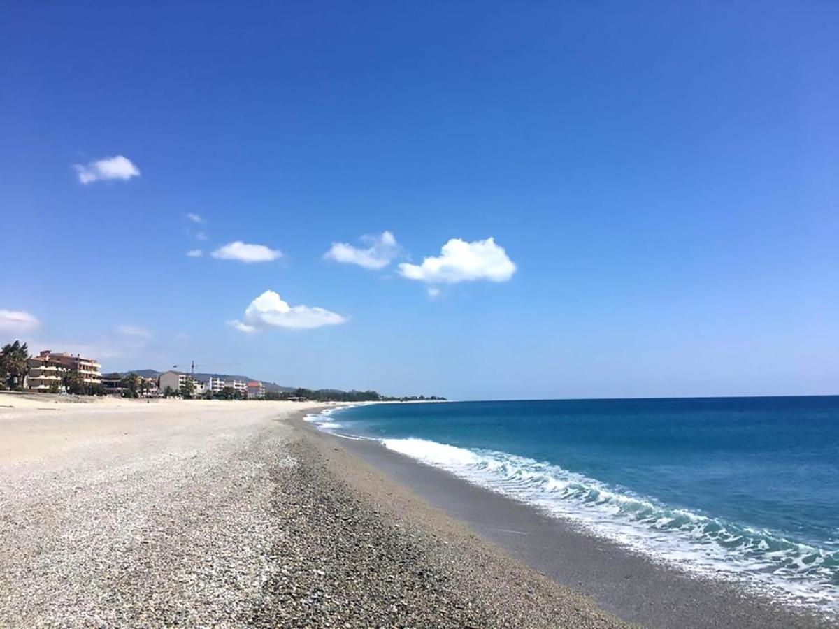 La Mansarda Daire Marina di Gioiosa Ionica Dış mekan fotoğraf